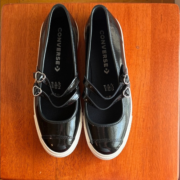 Converse Black Mary Jane with Hearts Shoes 8.5 - Picture 2 of 8